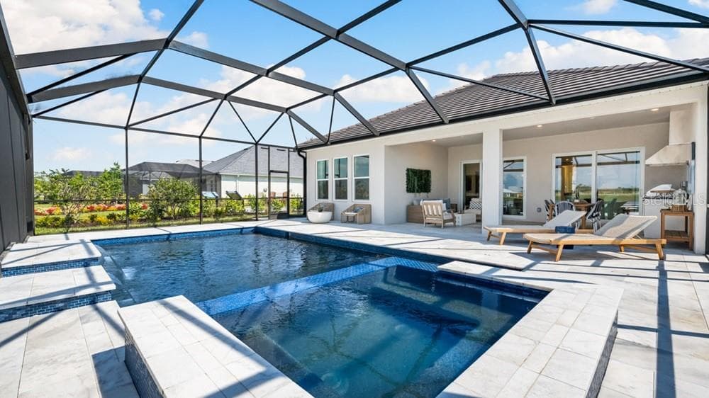 10606 Eclipse Street - Model Home Leaseback - Available Now for Closing! - 10606 ECLIPSE ST, SARASOTA