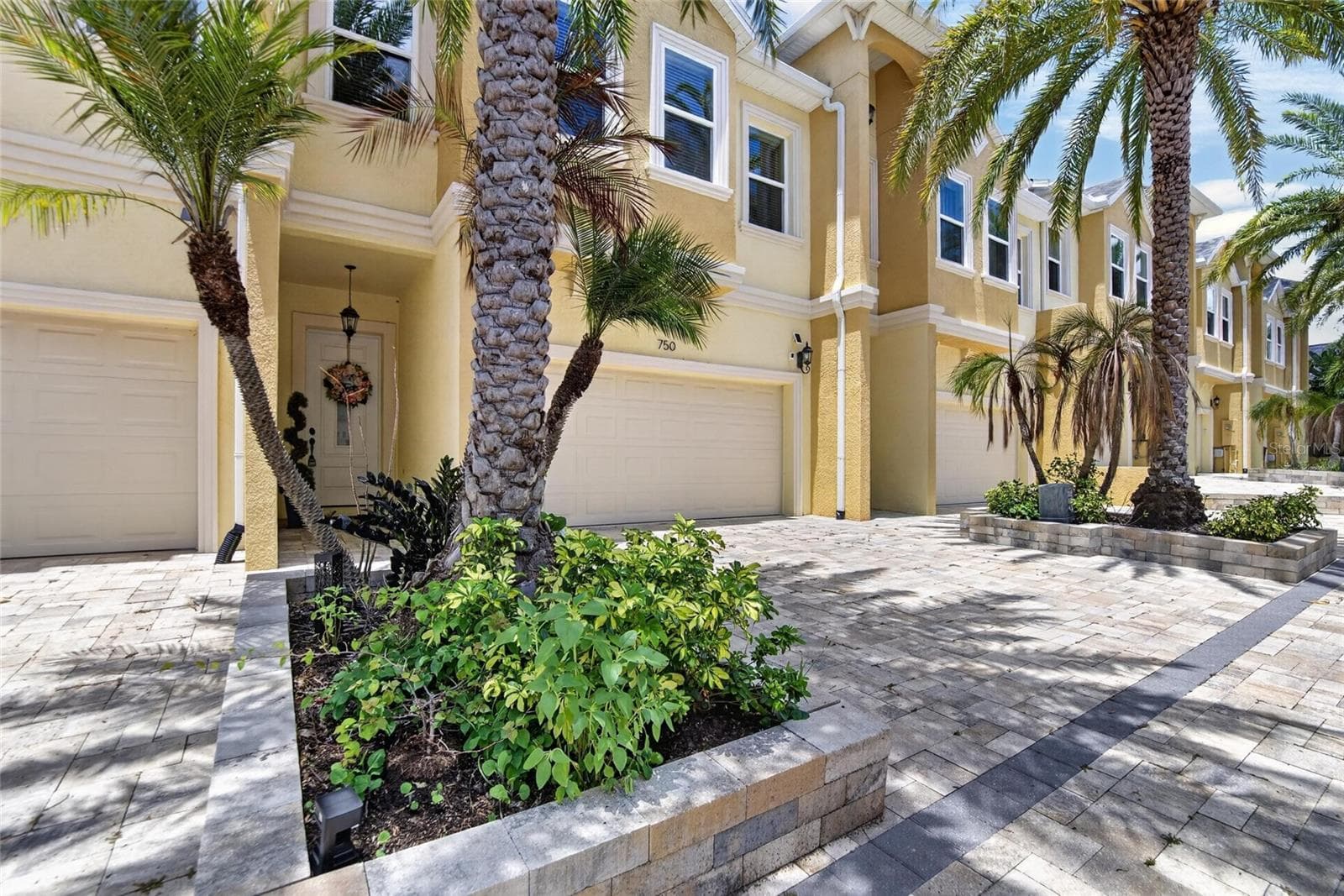 Townhouse at 750 GRAND CYPRESS LN, TARPON SPRINGS, photo 3 of 85