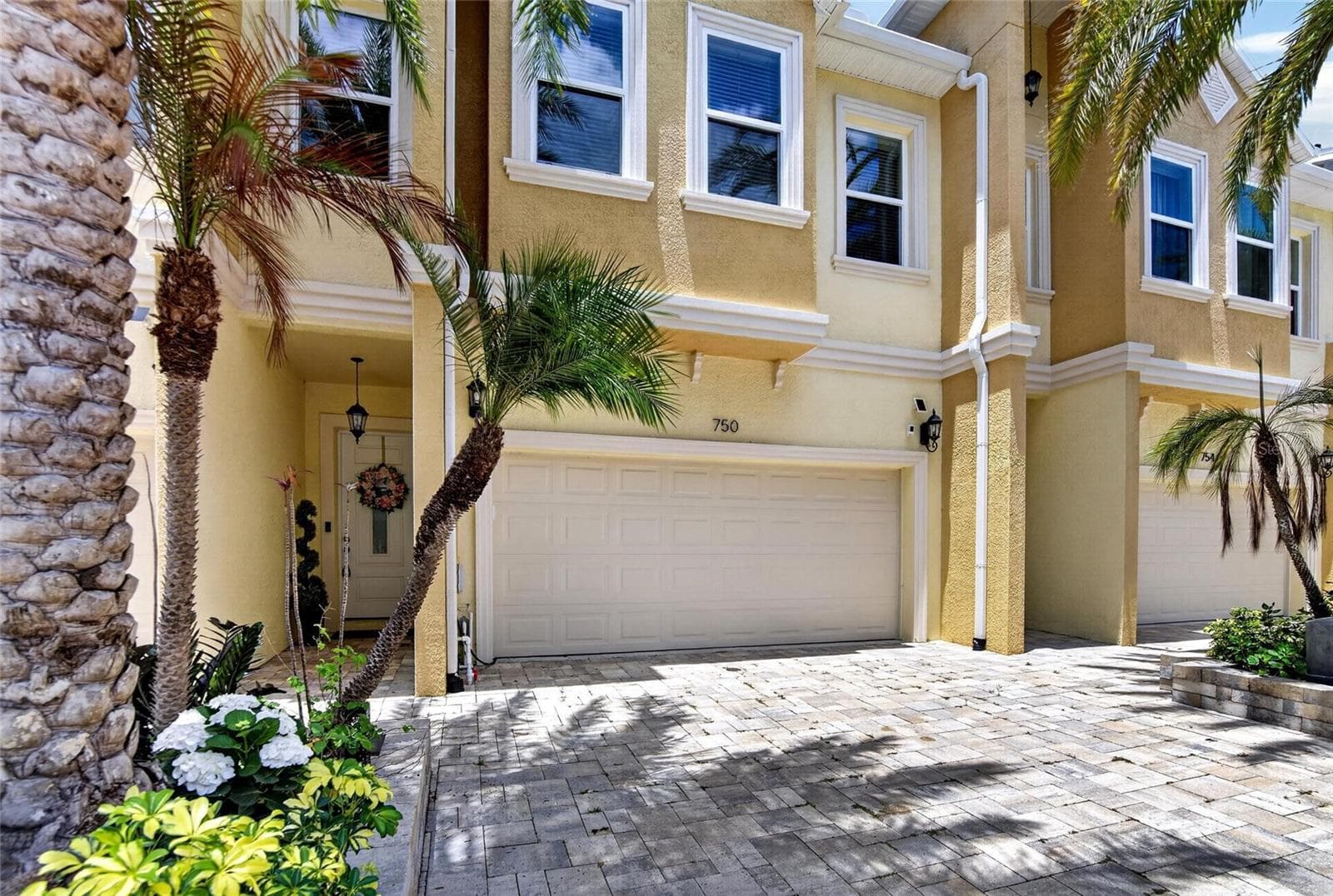 Townhouse at 750 GRAND CYPRESS LN, TARPON SPRINGS, photo 6 of 85