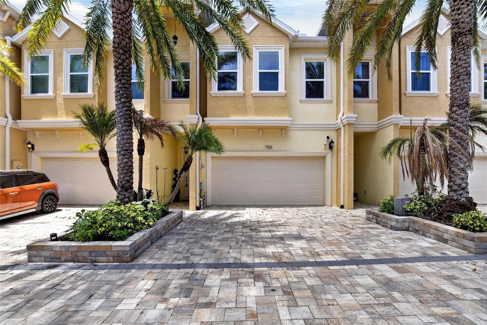Townhouse at 750 GRAND CYPRESS LN, TARPON SPRINGS, photo 8 of 85