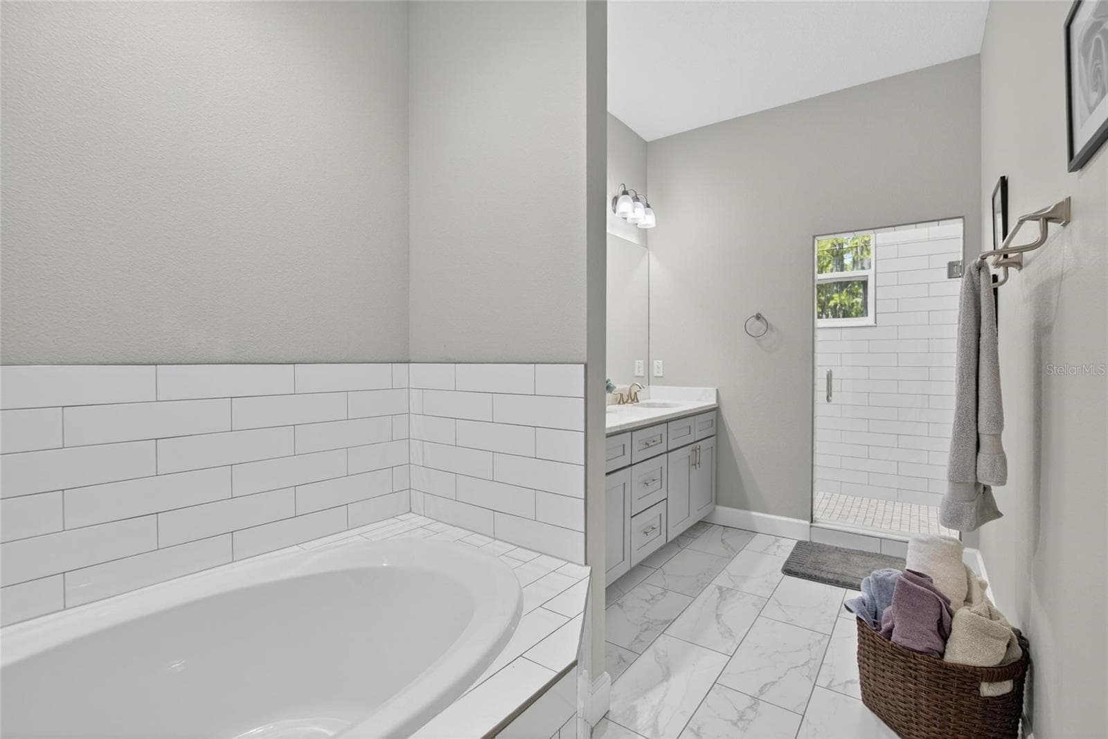 Townhouse at 750 GRAND CYPRESS LN, TARPON SPRINGS, photo 27 of 85