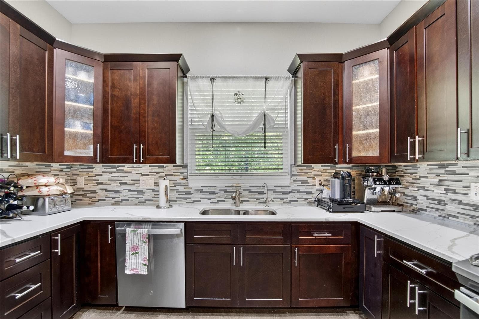 Townhouse at 750 GRAND CYPRESS LN, TARPON SPRINGS, photo 55 of 85