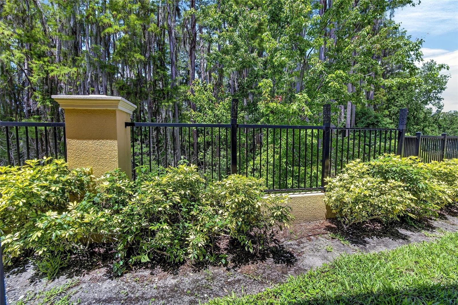 Townhouse at 750 GRAND CYPRESS LN, TARPON SPRINGS, photo 74 of 85