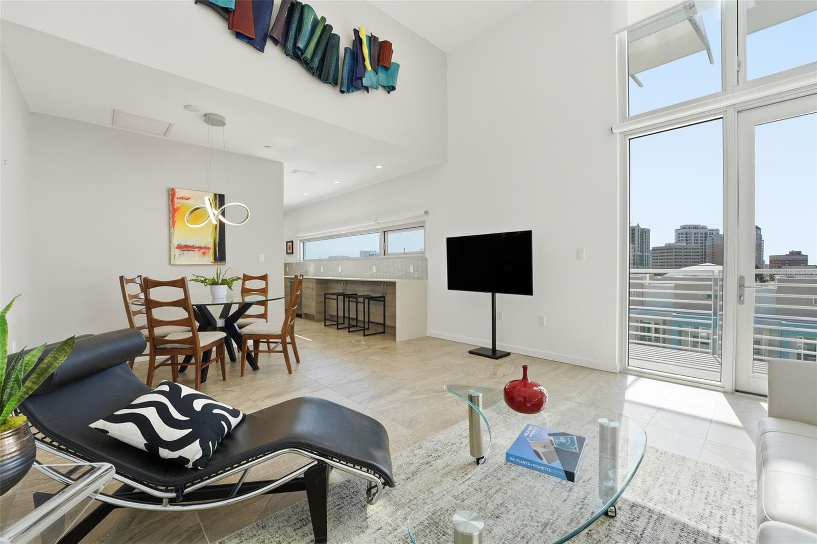 Condominium at 1350 5TH ST #402, SARASOTA, photo 11 of 31
