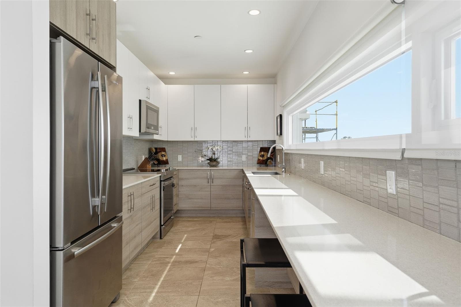 Condominium at 1350 5TH ST #402, SARASOTA, photo 16 of 31