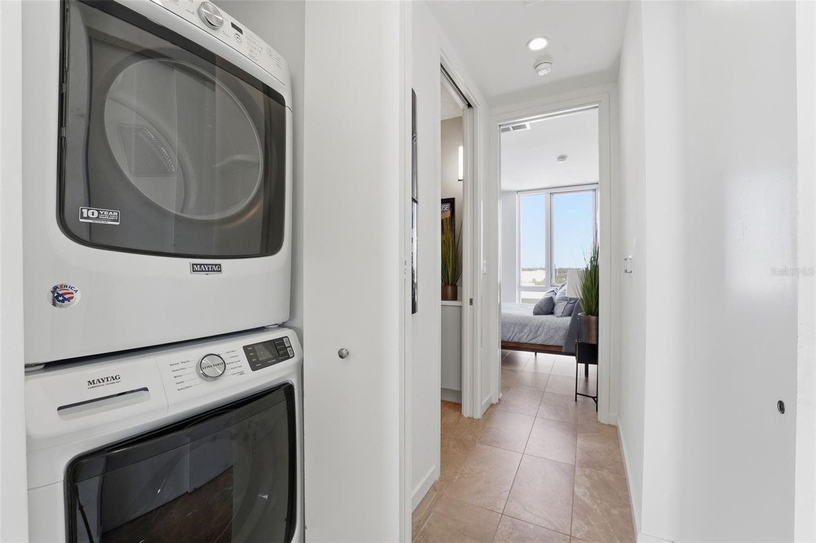 Condominium at 1350 5TH ST #402, SARASOTA, photo 7 of 31