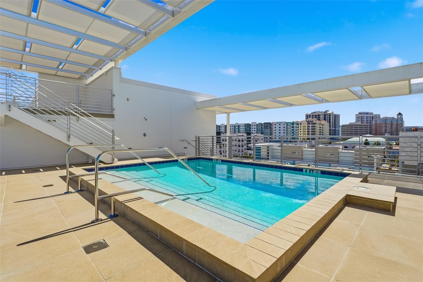Condominium at 1350 5TH ST #402, SARASOTA, photo 4 of 31