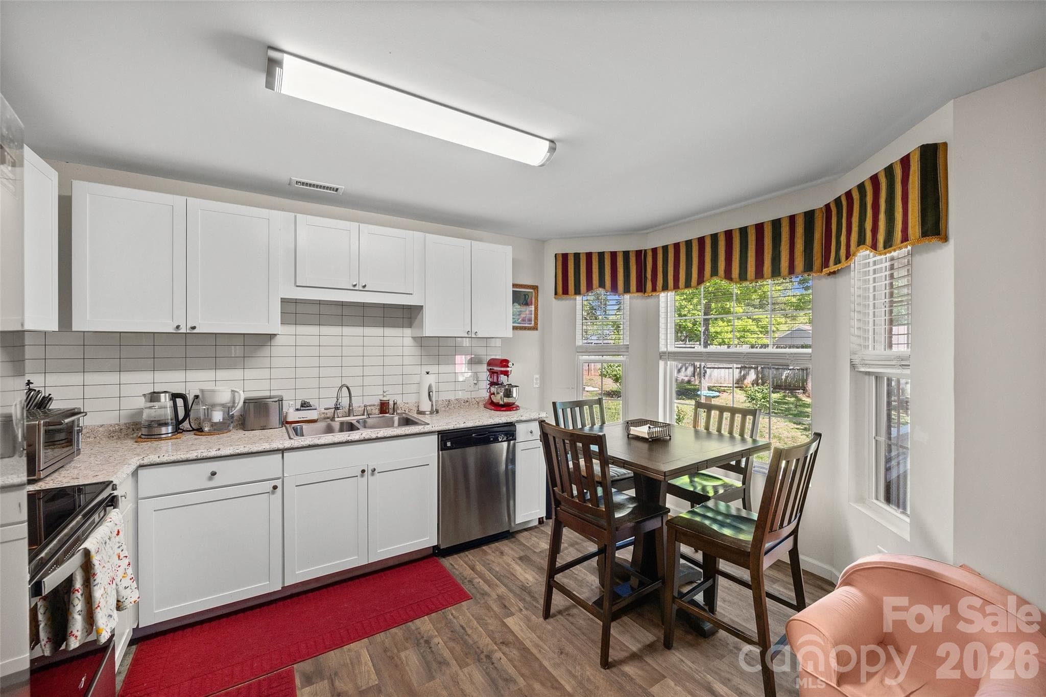 Single Family Residence at 208 Victoria Circle, York, photo 12 of 23