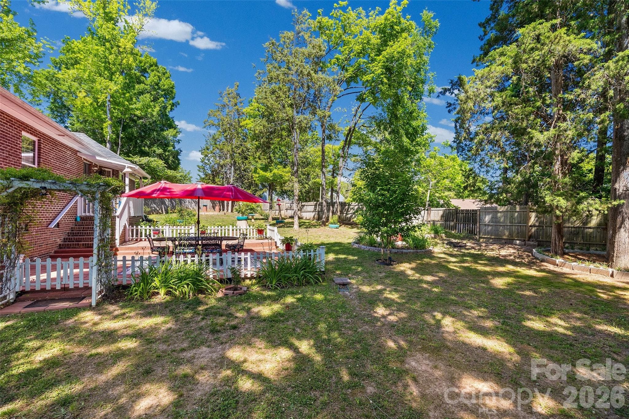 Single Family Residence at 208 Victoria Circle, York, photo 22 of 23