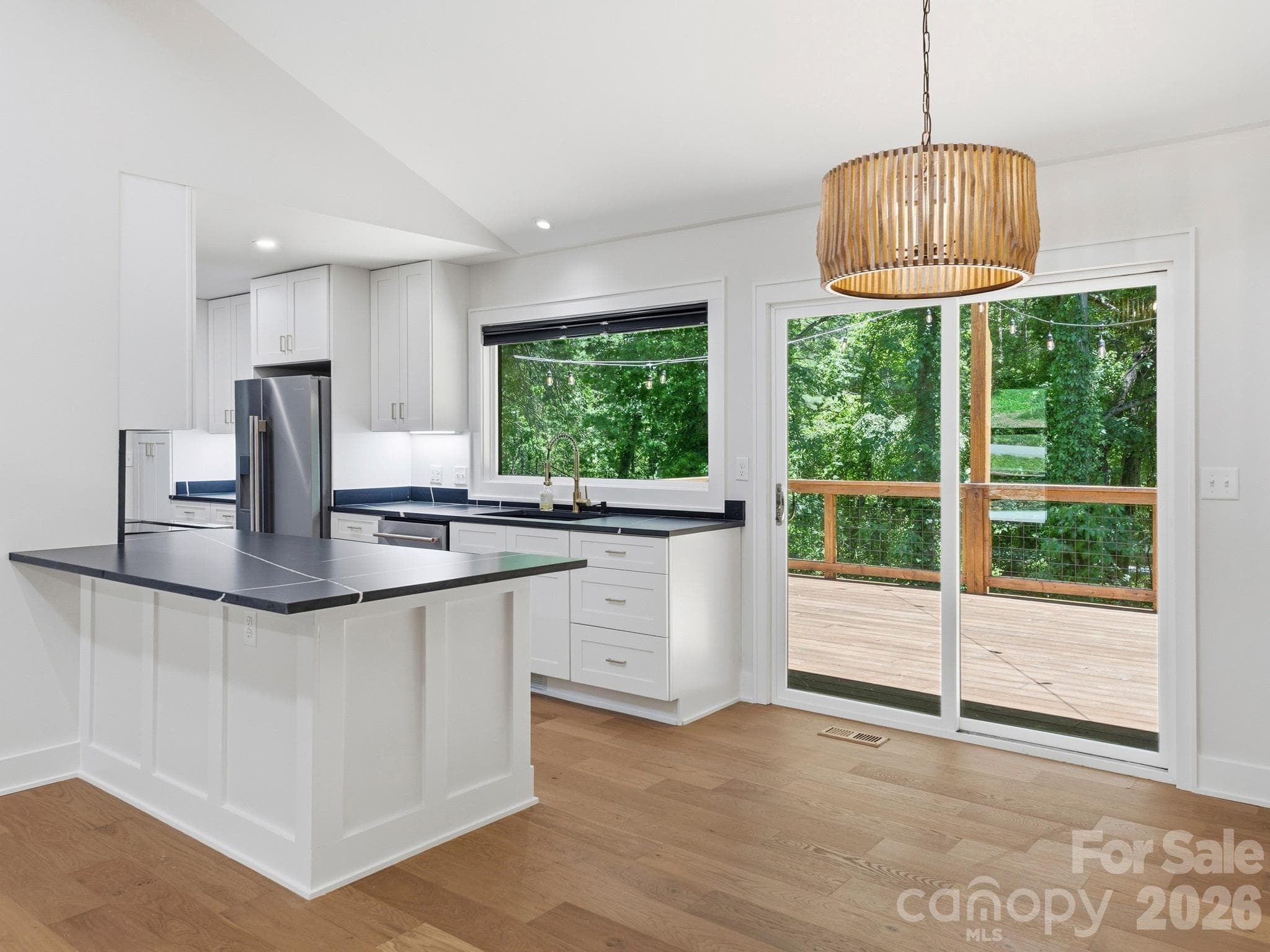 easy access to the back deck - 17 Muirfield Drive, Arden