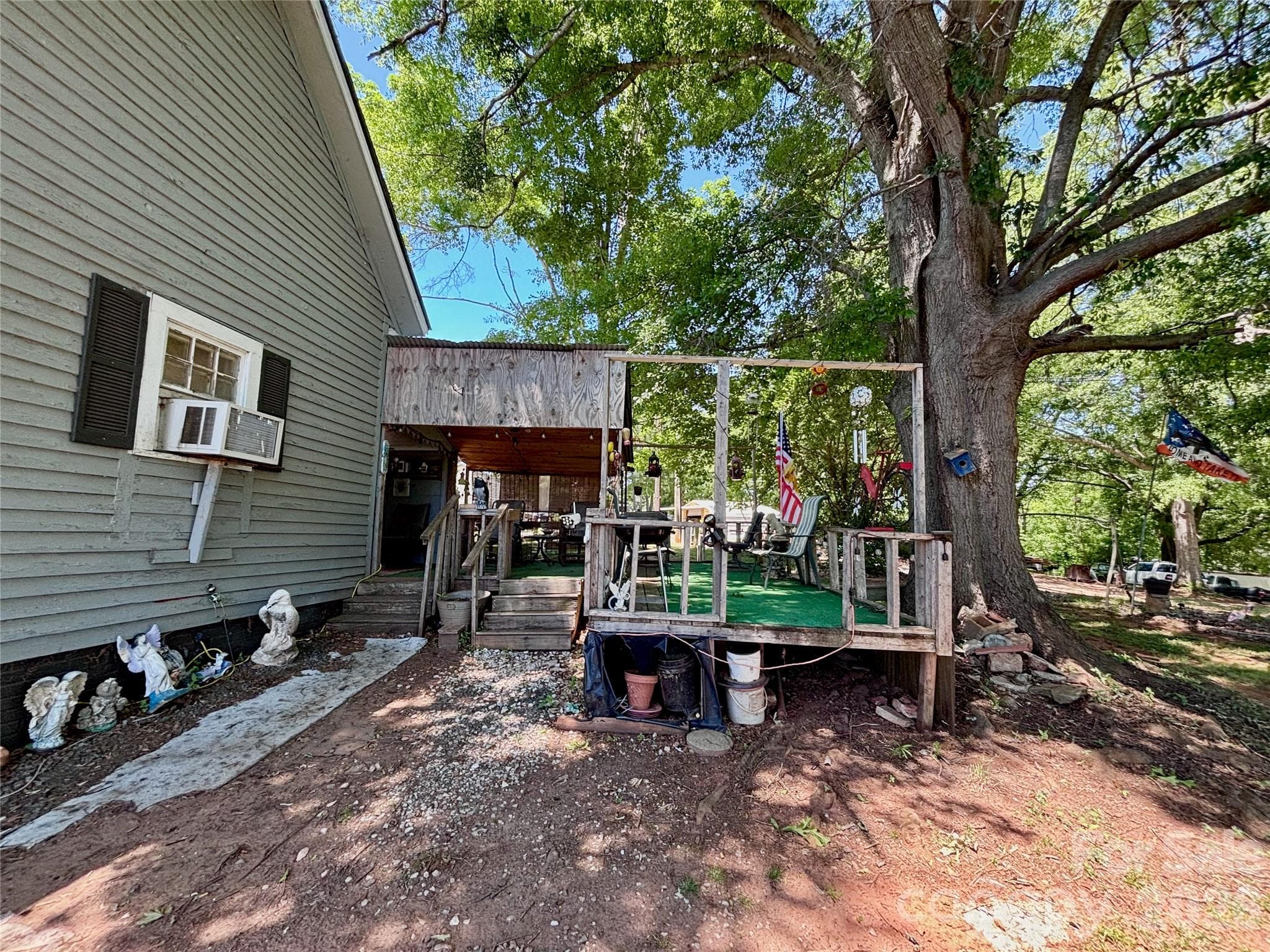 Single Family Residence at 126 West Street, Ellenboro, photo 4 of 26