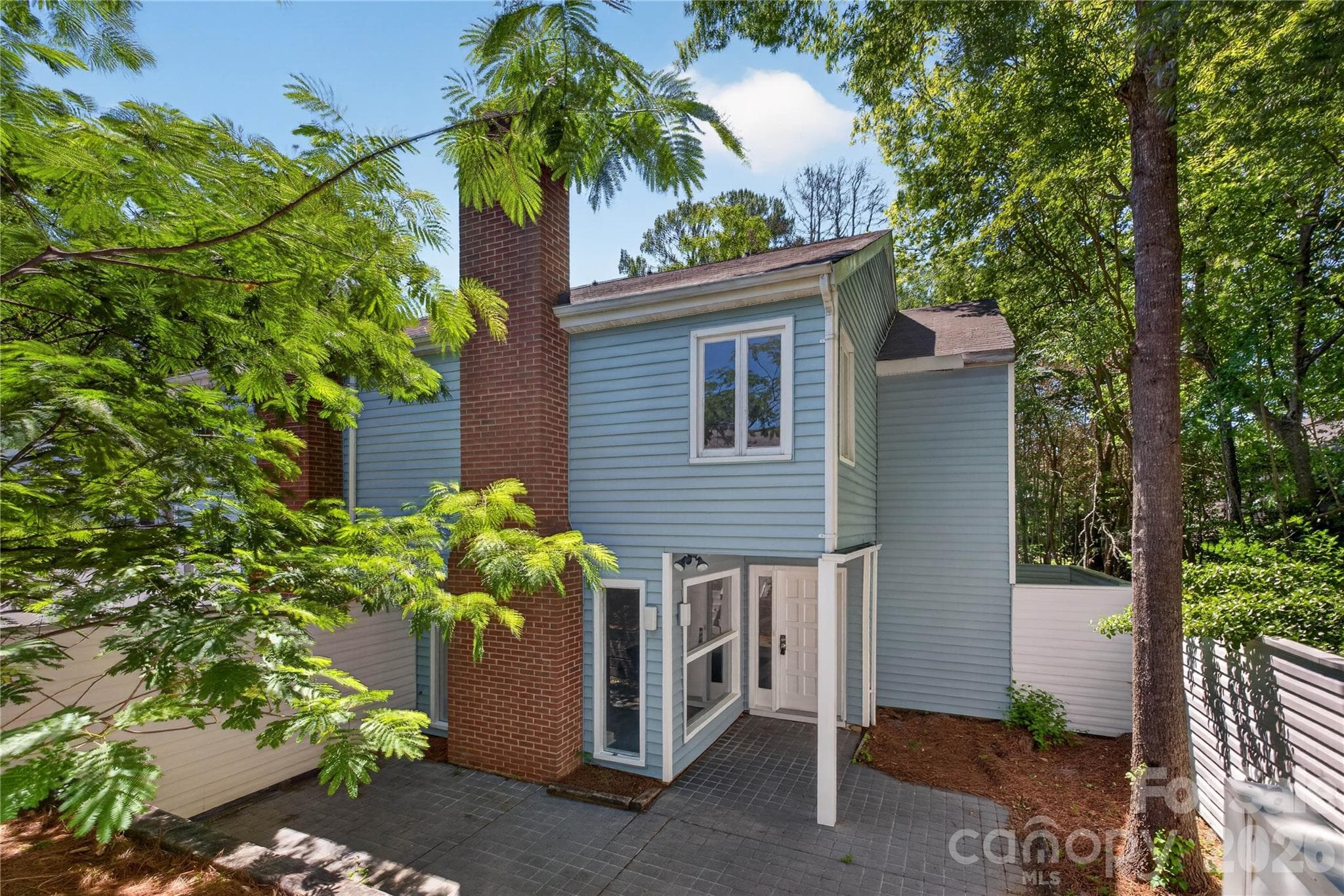 Condominium at 1610 Renard Ridge Road, Charlotte, photo 2 of 24