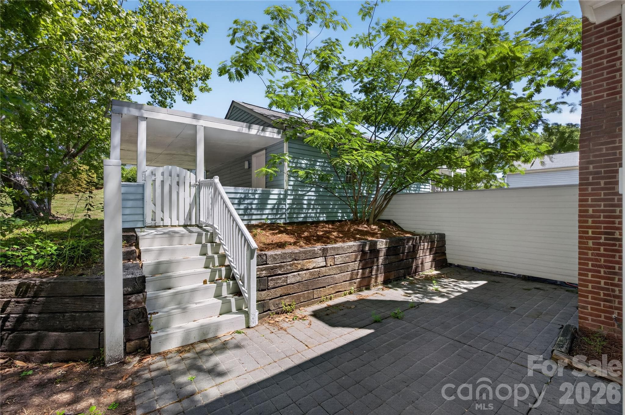 Condominium at 1610 Renard Ridge Road, Charlotte, photo 3 of 24