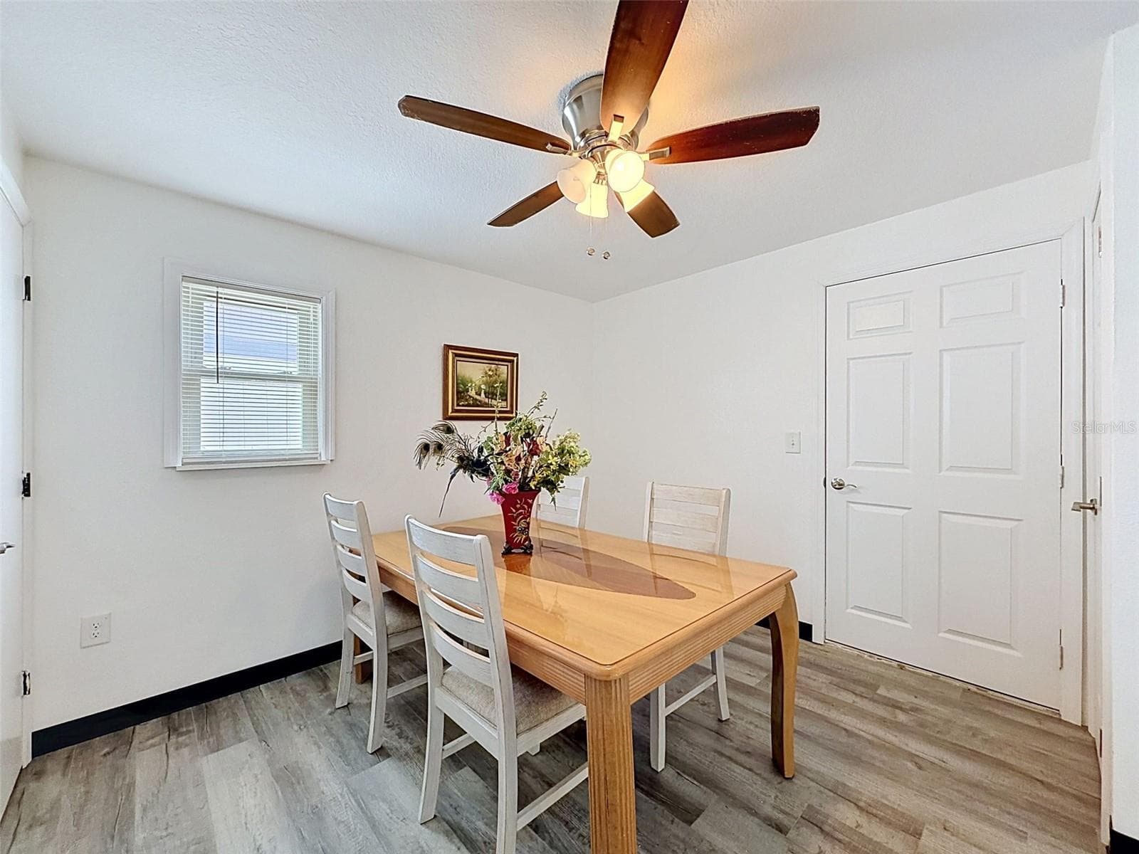 Perfect spot for casual dinners or game nights. - 12735 1ST ISLE, HUDSON