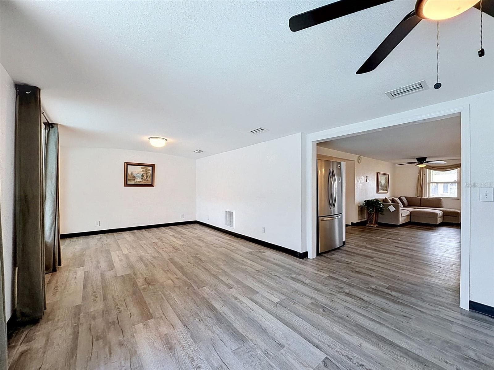 Perfect setup for dining, games, or entertaining guests. - 12735 1ST ISLE, HUDSON