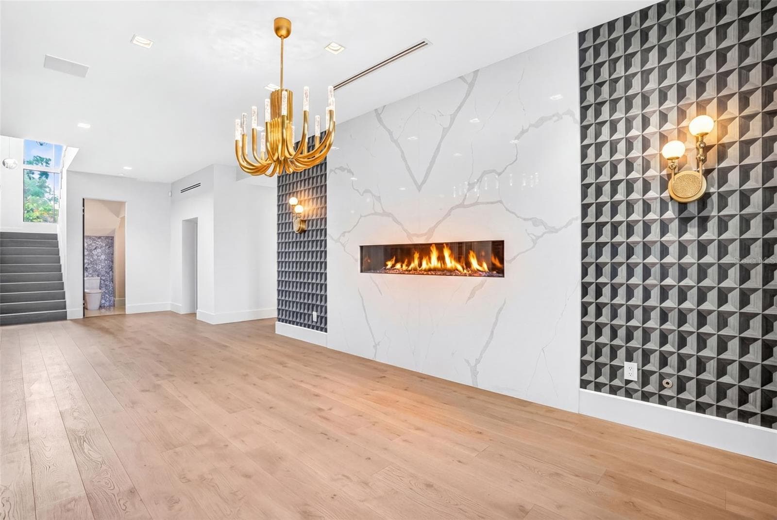 Single Family Residence at 460 COFFEE POT RIVIERA NE, ST PETERSBURG, photo 21 of 73