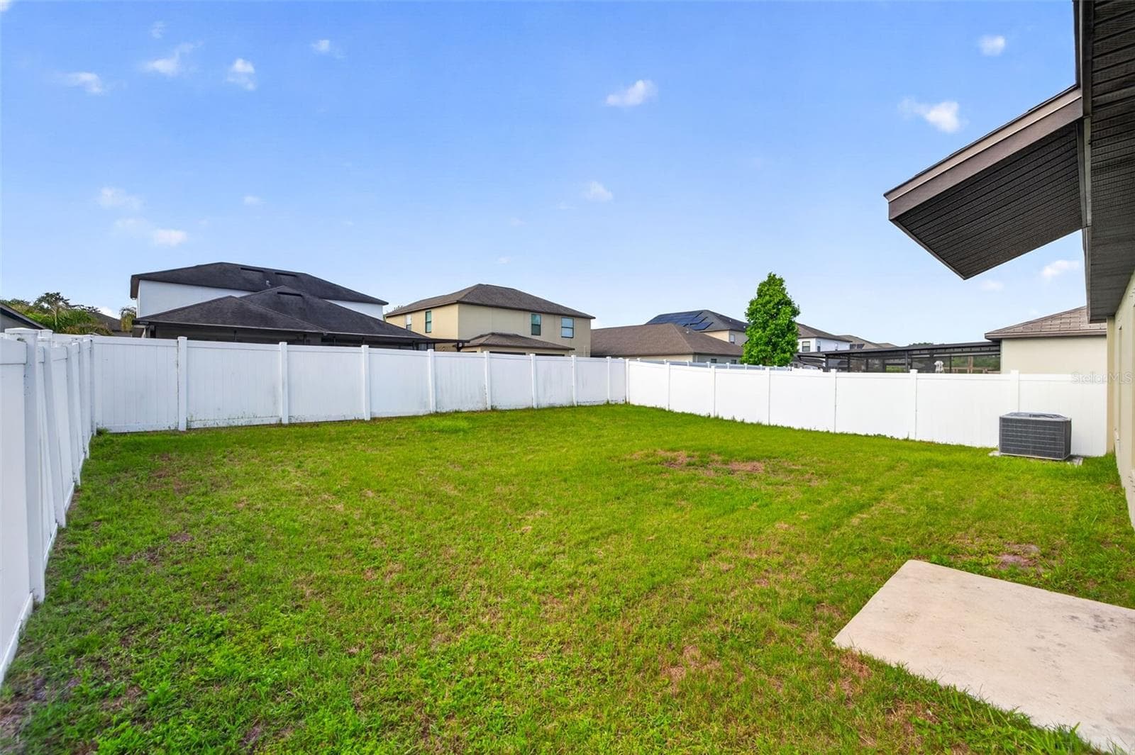 Fully Fenced Backyard - 13236 JETER CREEK DR, RIVERVIEW