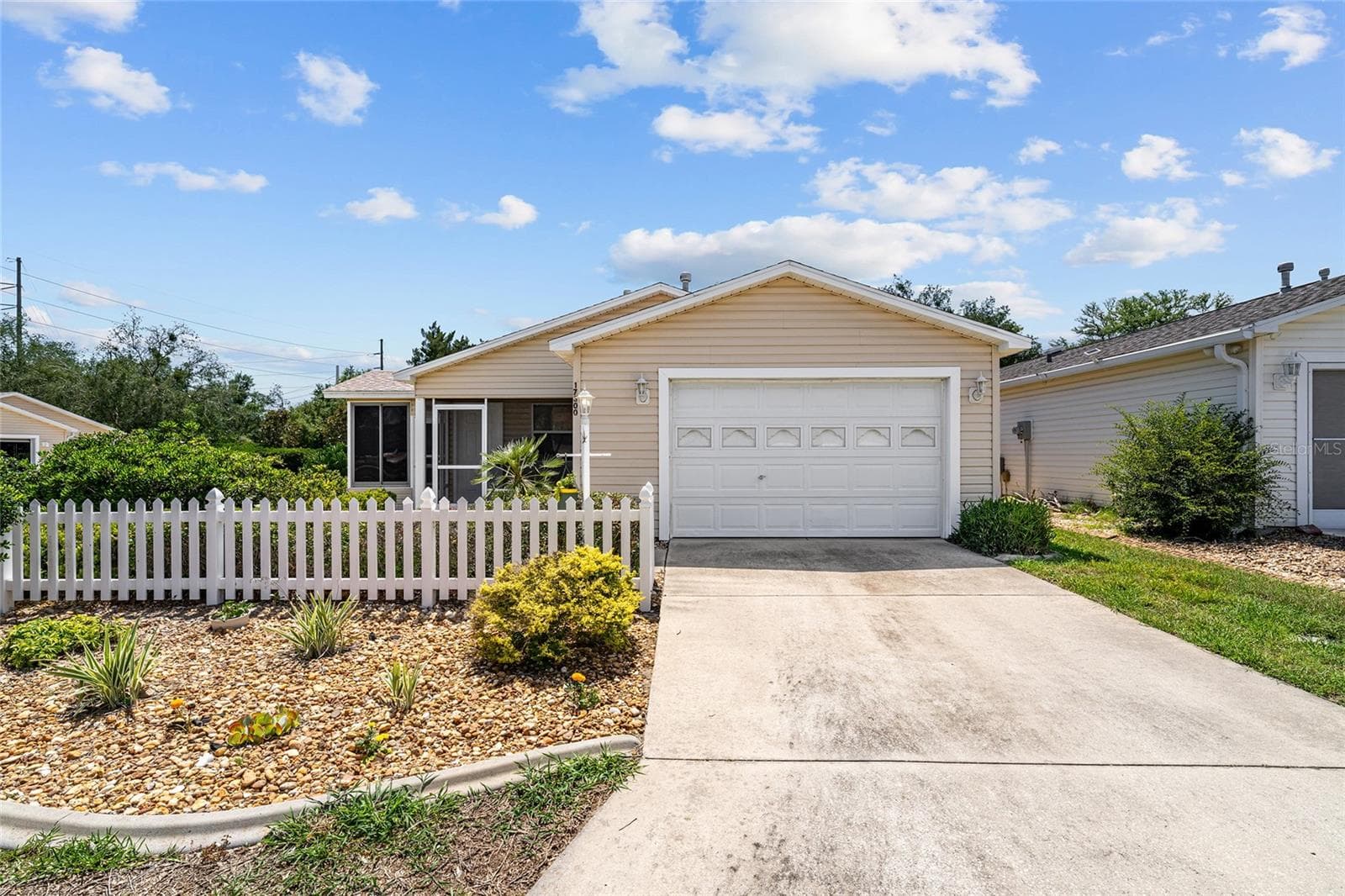 17300 SE 93RD HEYWARD AVE