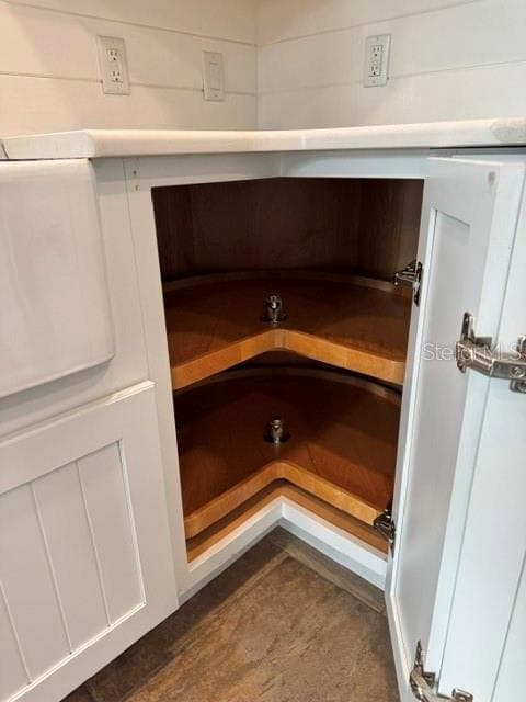 Corner lazy susan - 19801 GUNN HWY, ODESSA