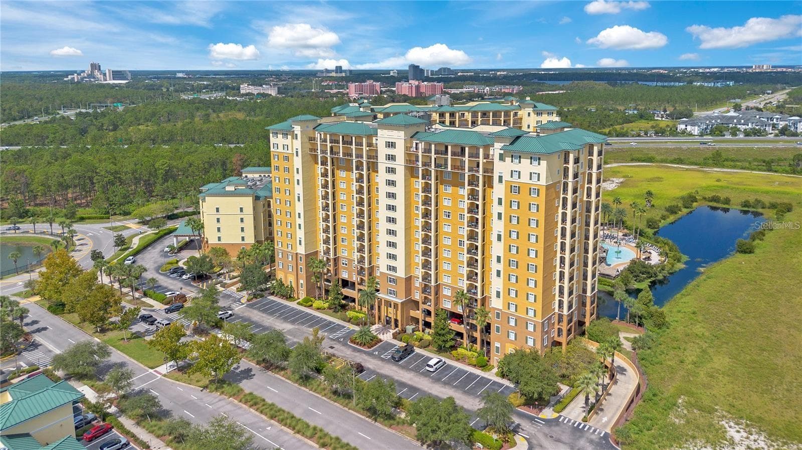 8101 RESORT VILLAGE DR #3905
