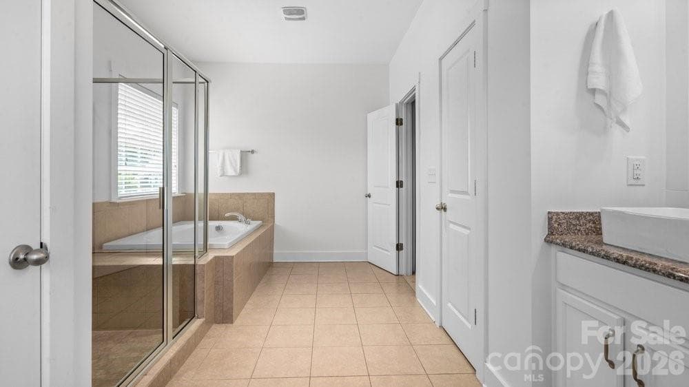 Single Family Residence at 11926 Grey Partridge Drive, Charlotte, photo 63 of 82