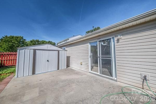 Single Family Residence at 2416 Buckleigh Drive, Charlotte, photo 20 of 20