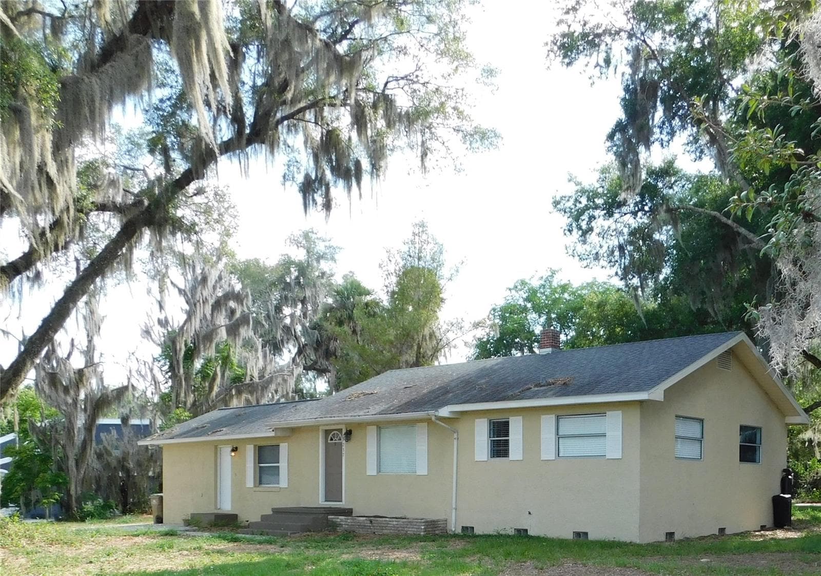 Single Family Residence at 7237 HILLCREST ST, LEESBURG, photo 2 of 25