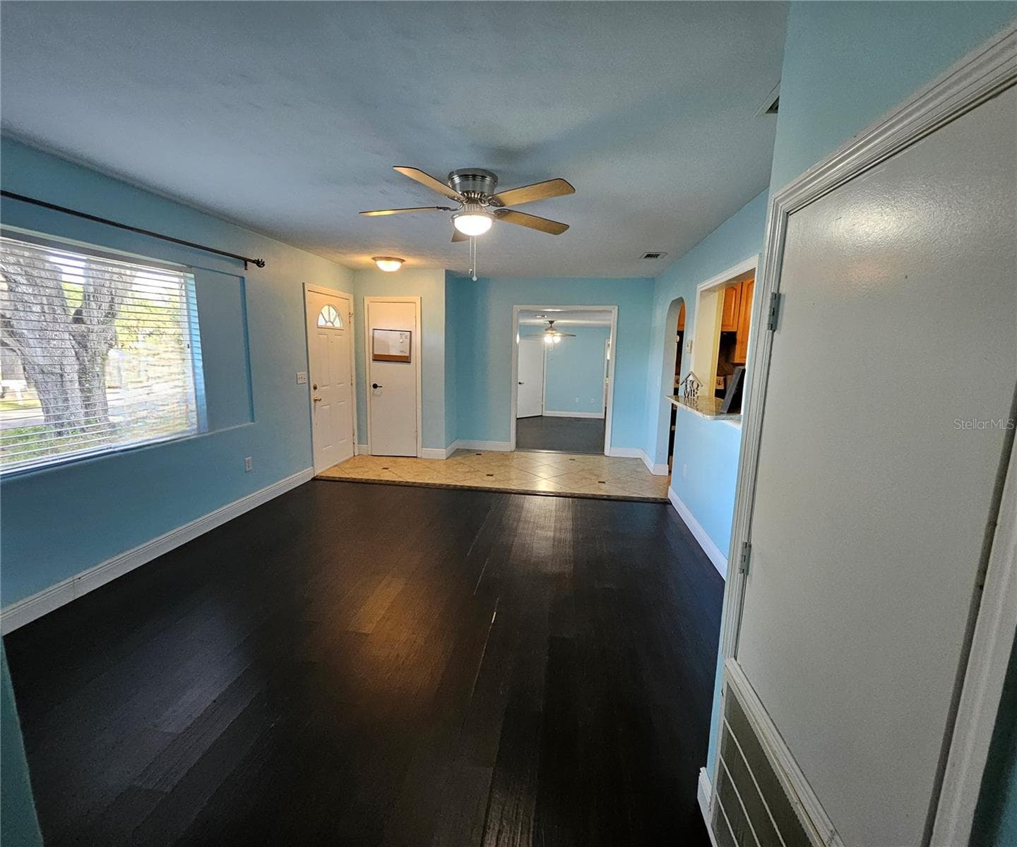 Single Family Residence at 7237 HILLCREST ST, LEESBURG, photo 13 of 25