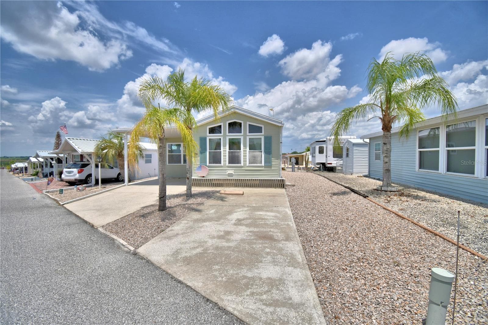Manufactured Home at 251 PATTERSON RD #H38, HAINES CITY, photo 3 of 50