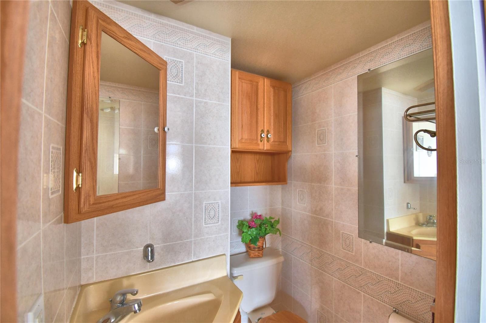 Manufactured Home at 251 PATTERSON RD #H38, HAINES CITY, photo 13 of 50