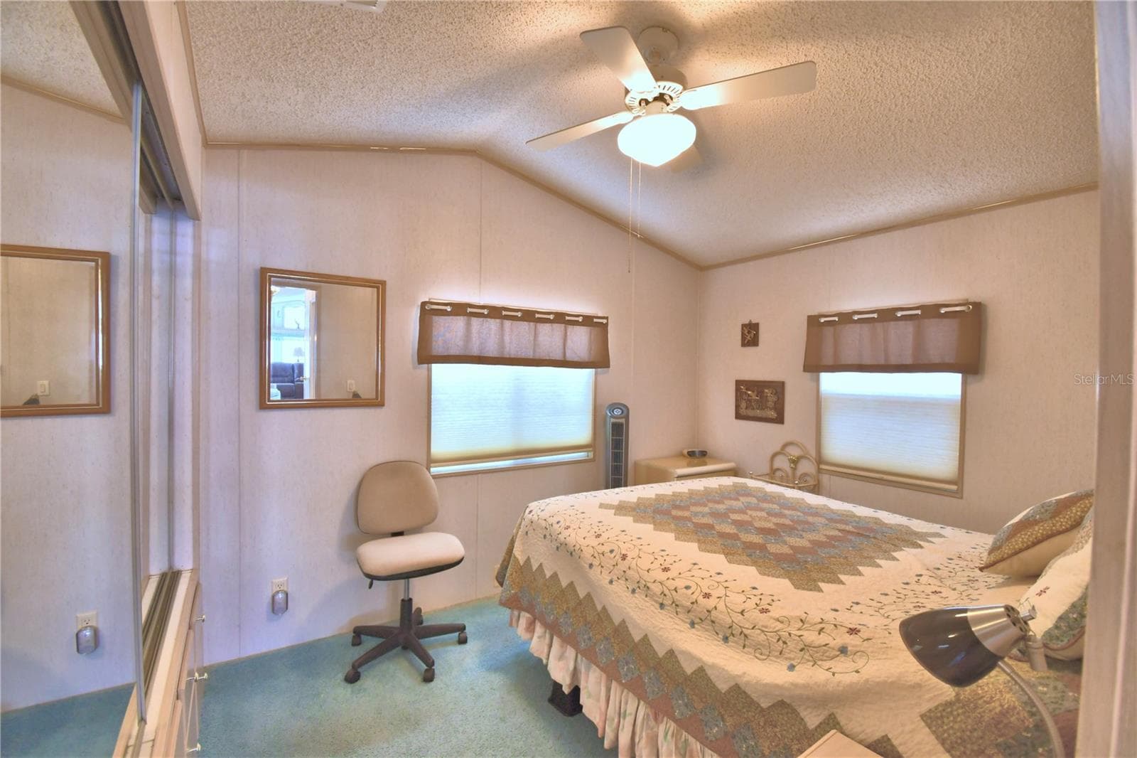 Manufactured Home at 251 PATTERSON RD #H38, HAINES CITY, photo 17 of 50