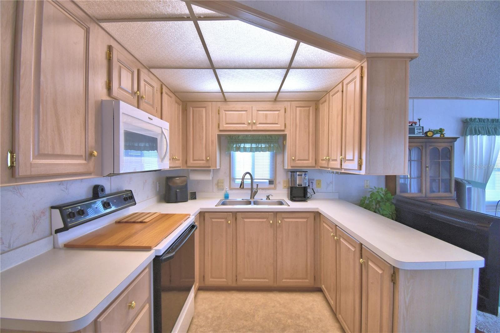 Manufactured Home at 251 PATTERSON RD #H38, HAINES CITY, photo 23 of 50