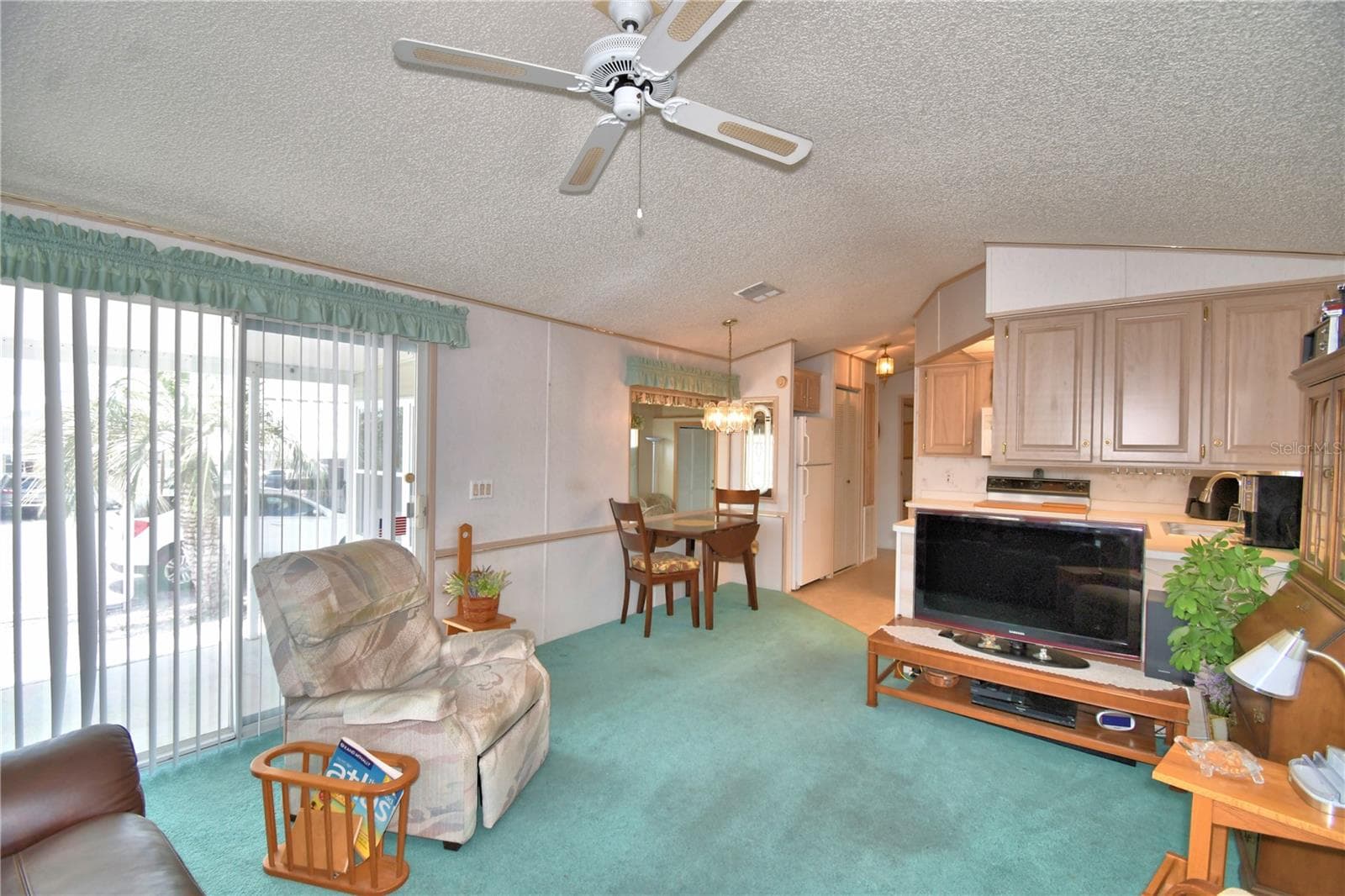 Manufactured Home at 251 PATTERSON RD #H38, HAINES CITY, photo 32 of 50