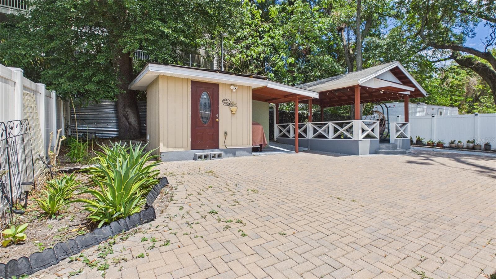 Single Family Residence at 8721 N ORANGEVIEW AVE, TAMPA, photo 45 of 47