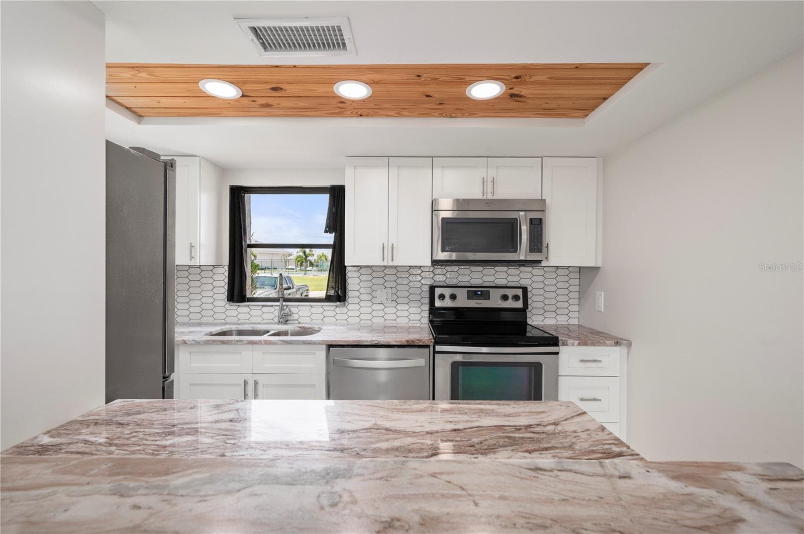 Condominium at 3230 WHITE IBIS CT #A1-2, PUNTA GORDA, photo 17 of 49