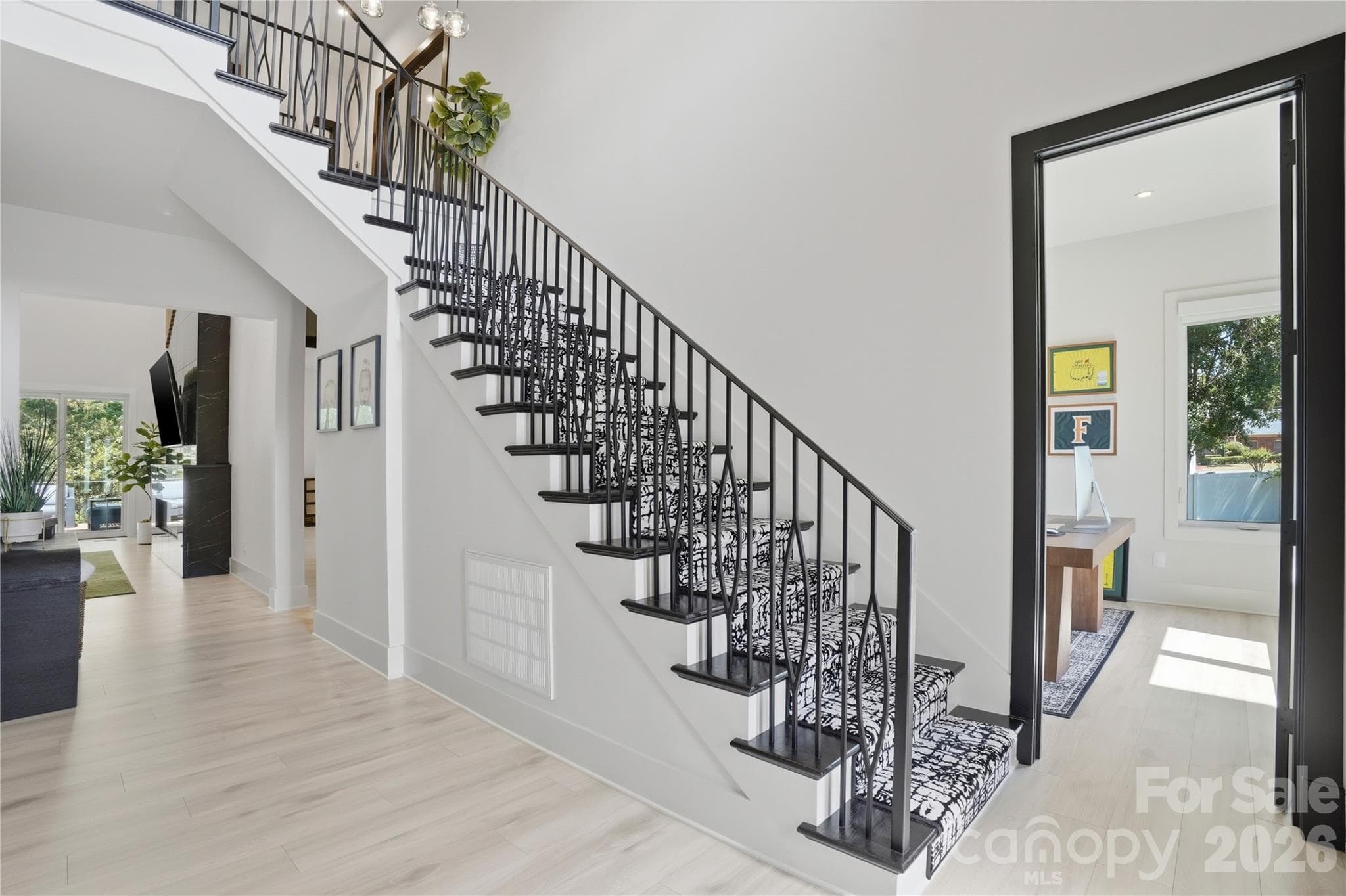 Single Family Residence at Charlotte, photo 16 of 48