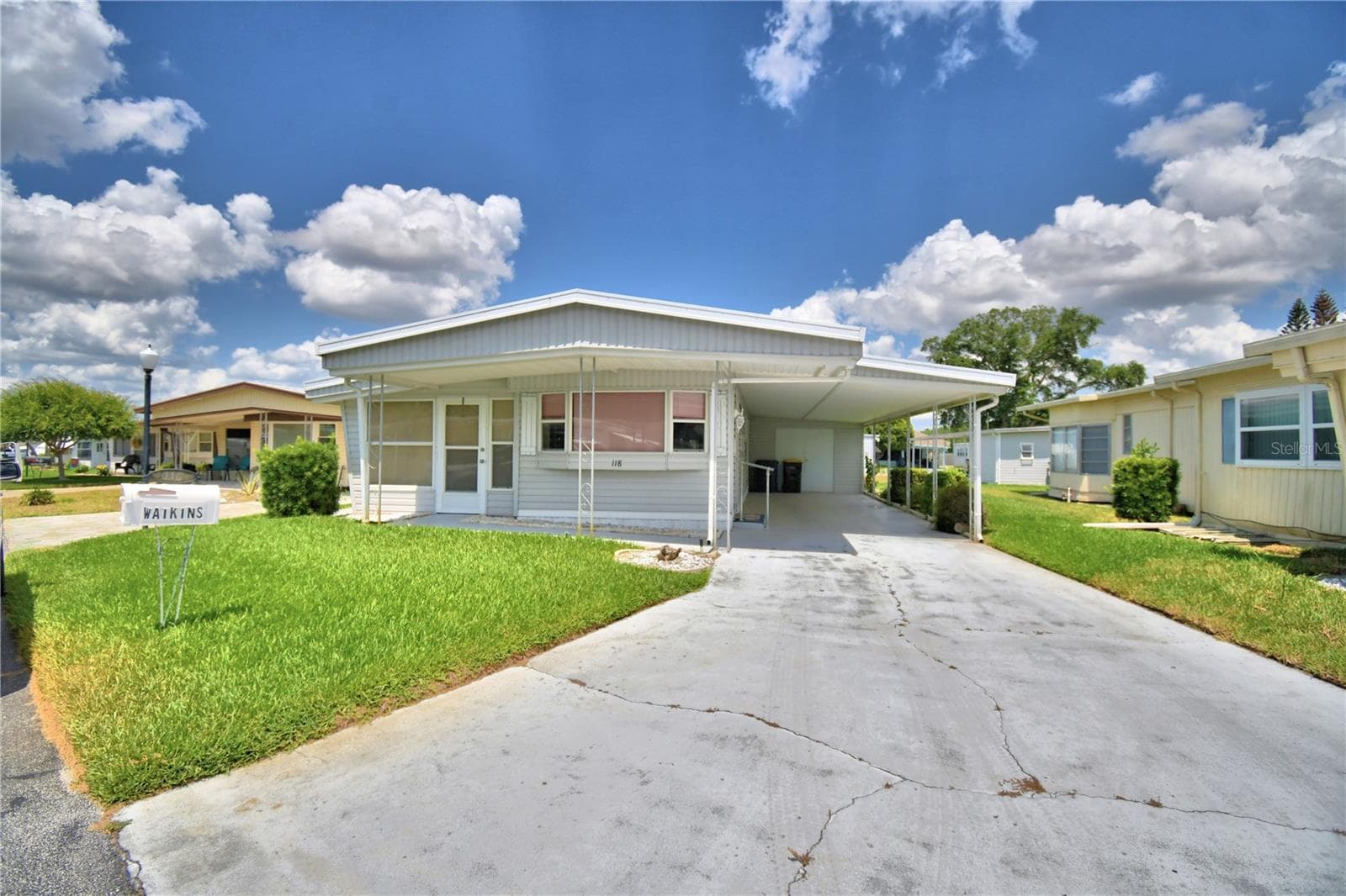 Mobile Home at 118 PARADISE LN, AUBURNDALE, photo 2 of 40