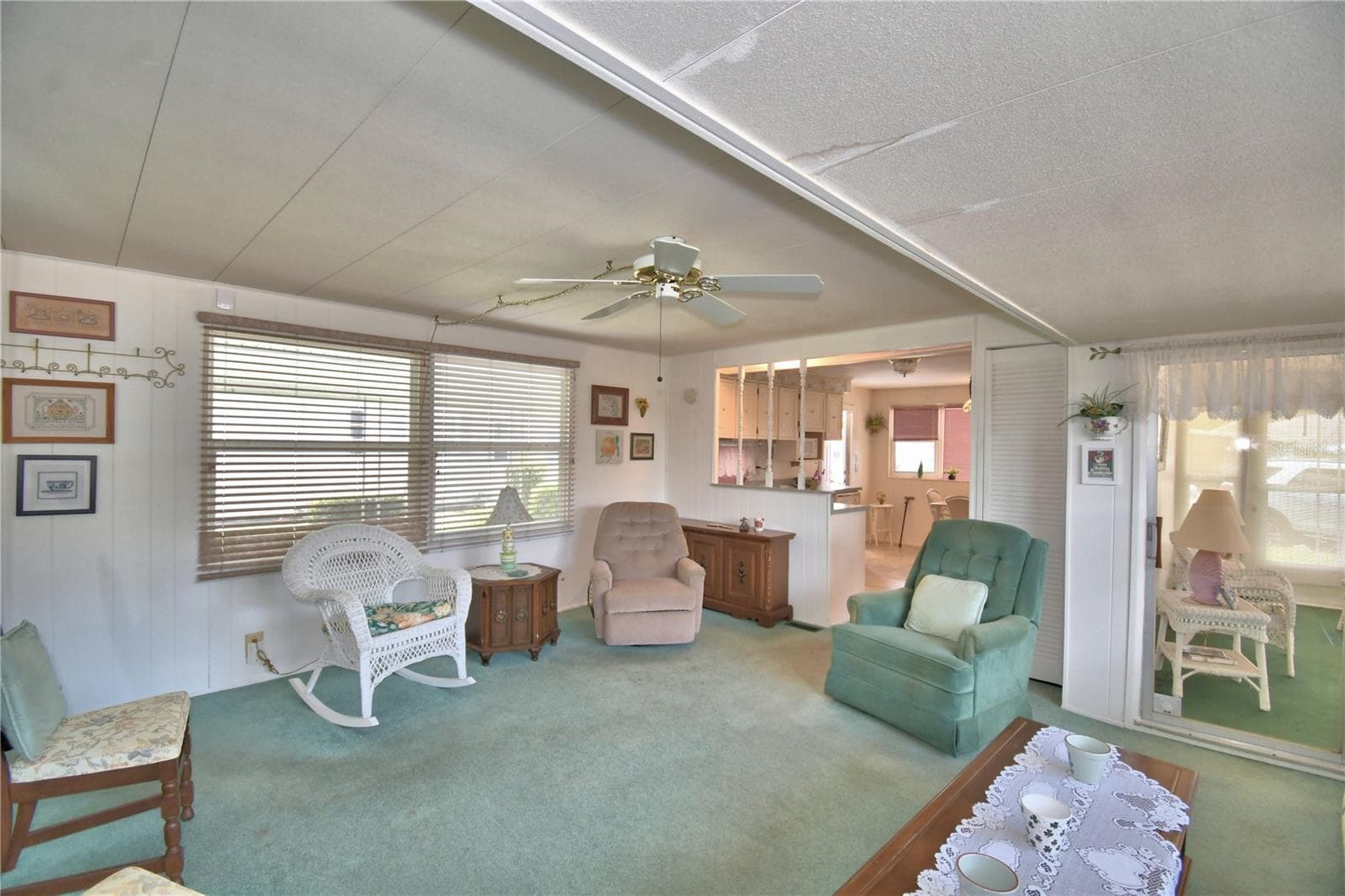 Mobile Home at 118 PARADISE LN, AUBURNDALE, photo 10 of 40