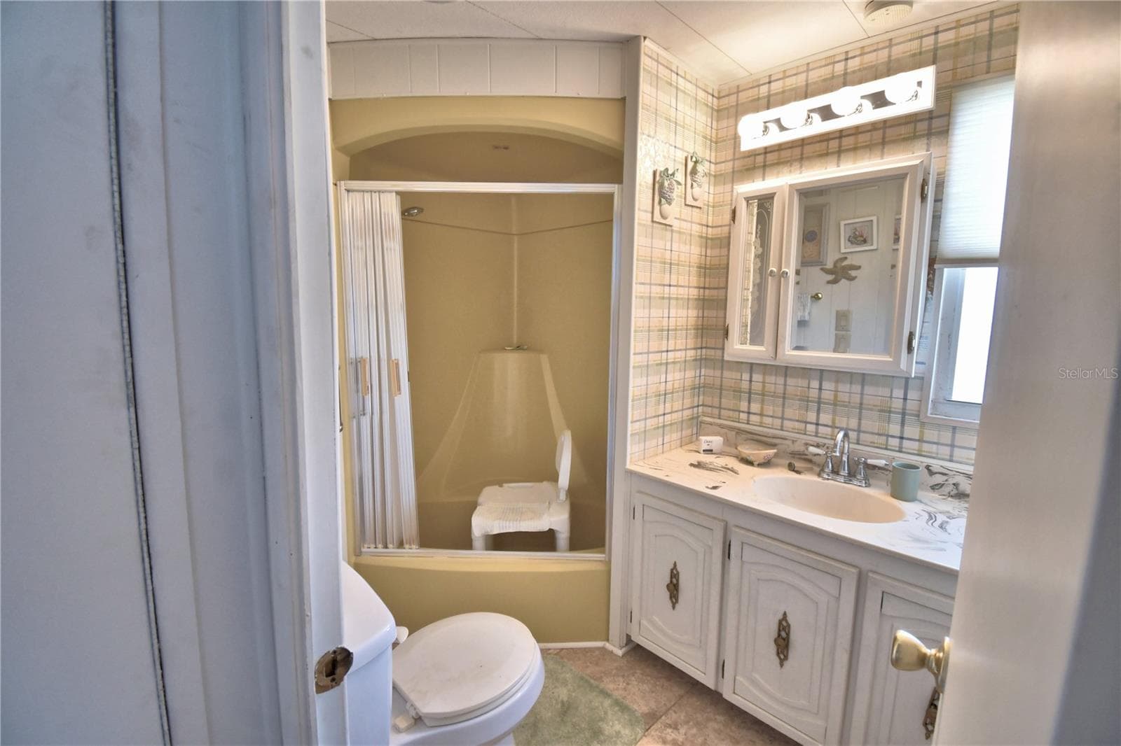 Mobile Home at 118 PARADISE LN, AUBURNDALE, photo 24 of 40