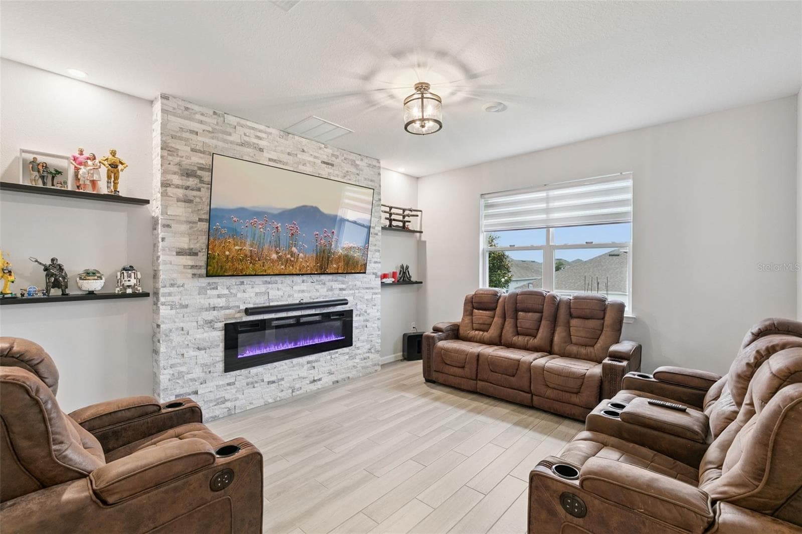 Single Family Residence at 4465 DAVOS DR, CLERMONT, photo 9 of 33