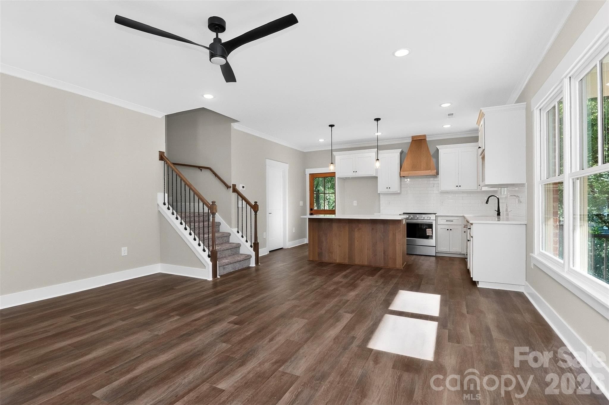 Single Family Residence at Monroe, photo 4 of 37