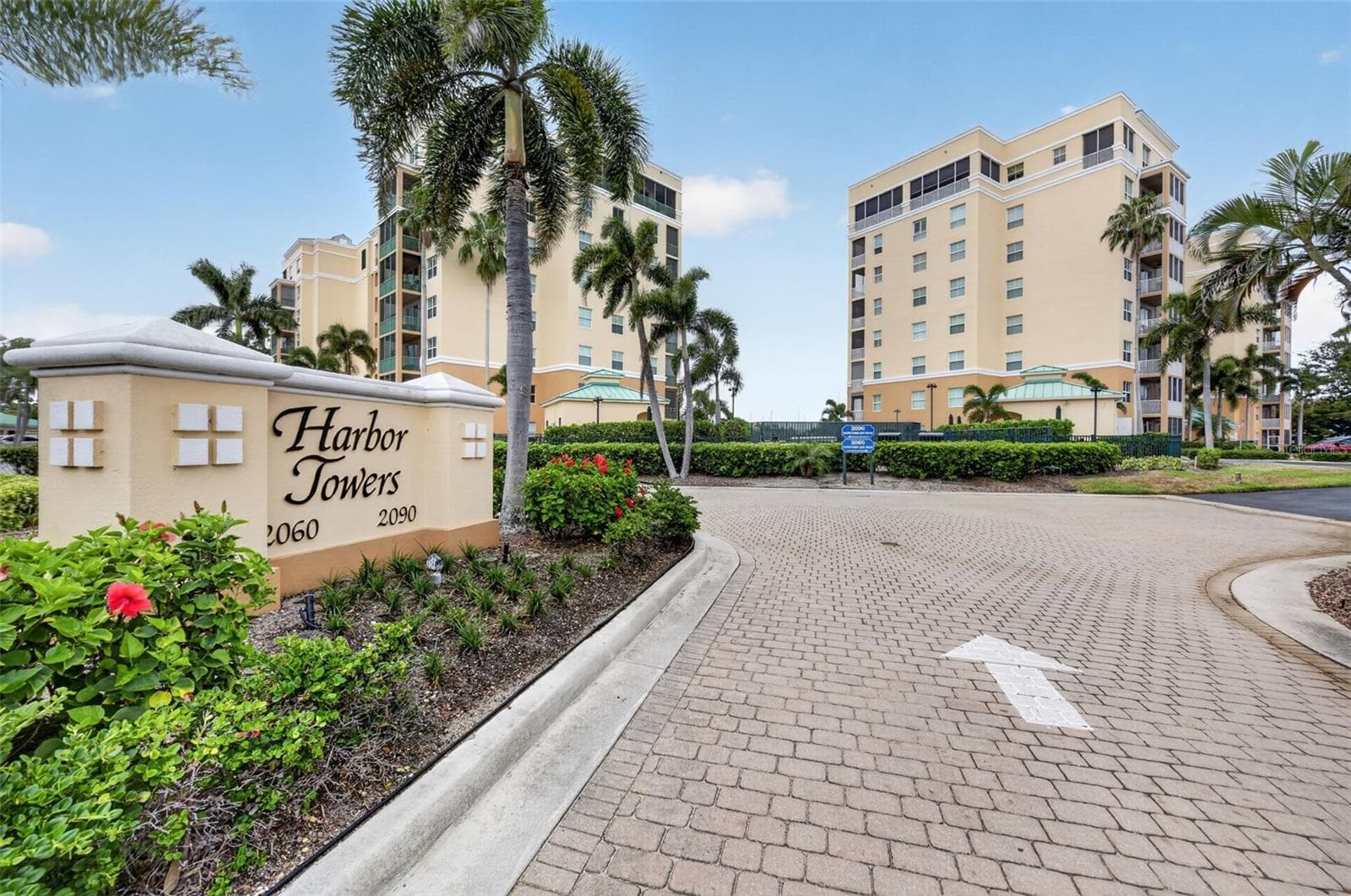 2060 MATECUMBE KEY RD #2506