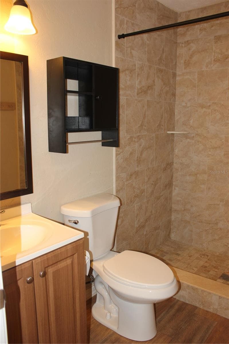 hall bath - 9082 ACORN BLVD, PUNTA GORDA