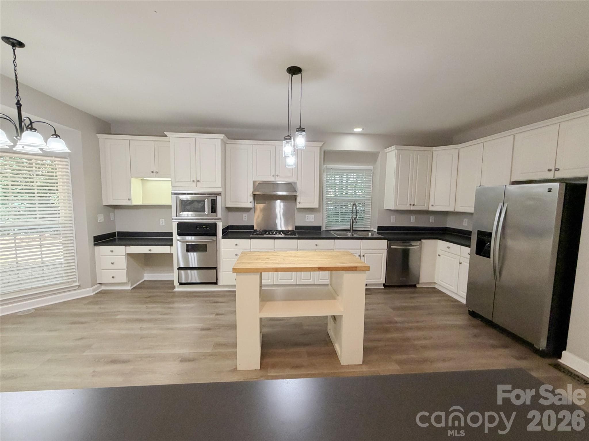 Single Family Residence at Matthews, photo 12 of 48