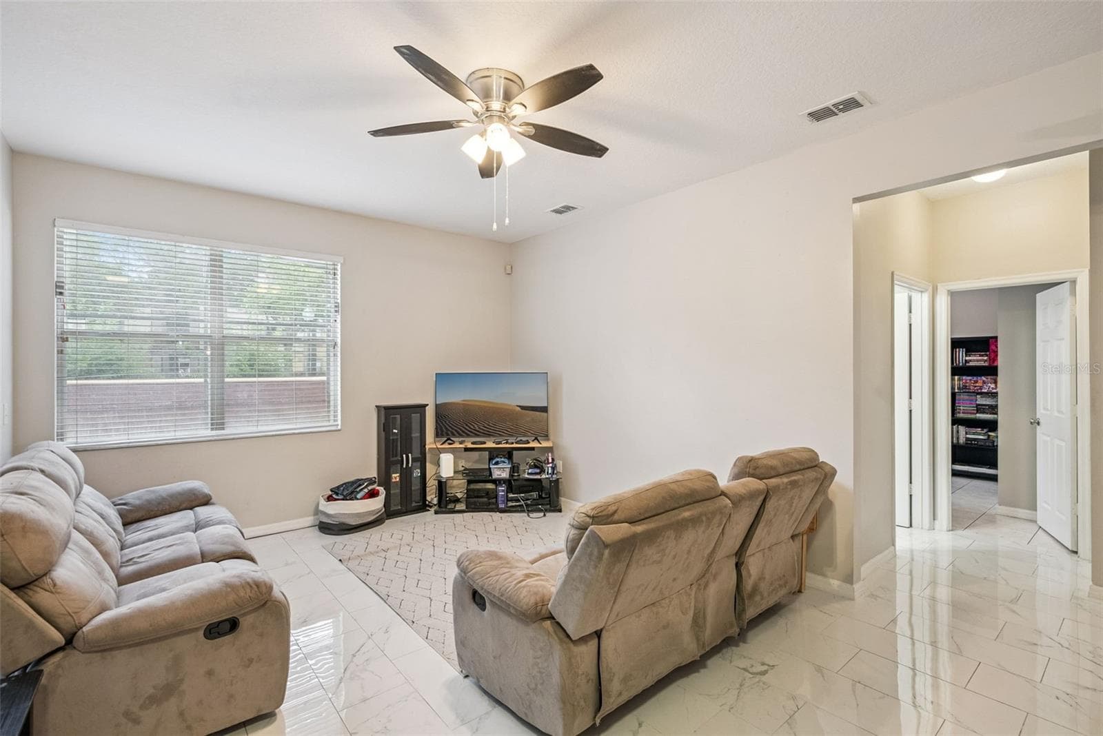 Single Family Residence at 13805 EAGLES GLEN CT, ORLANDO, photo 14 of 65