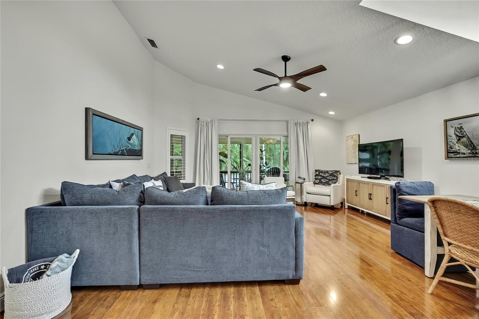 Single Family Residence at 11956 W BLUE BAYOU CT, CRYSTAL RIVER, photo 4 of 46