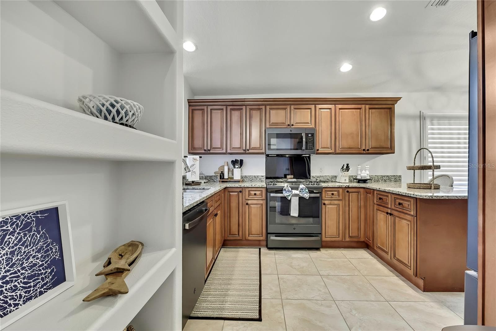 Single Family Residence at 11956 W BLUE BAYOU CT, CRYSTAL RIVER, photo 13 of 46