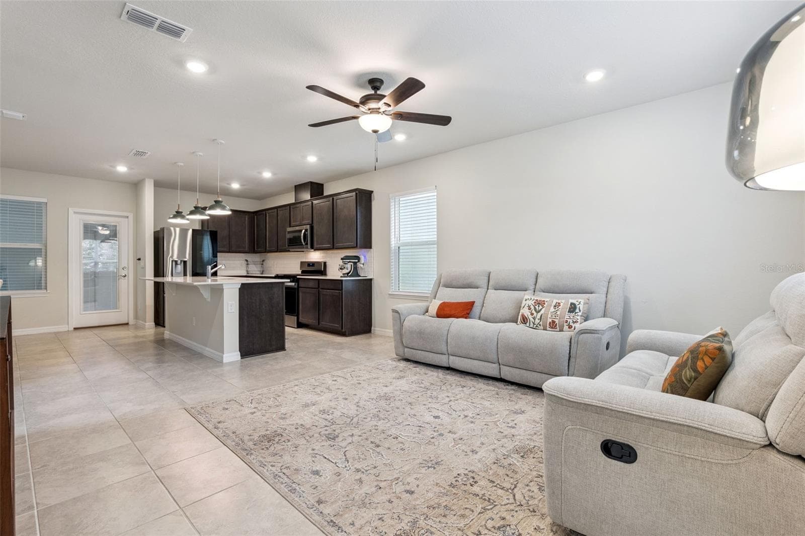 Great room - 4062 FEATHER TREE DR, APOPKA