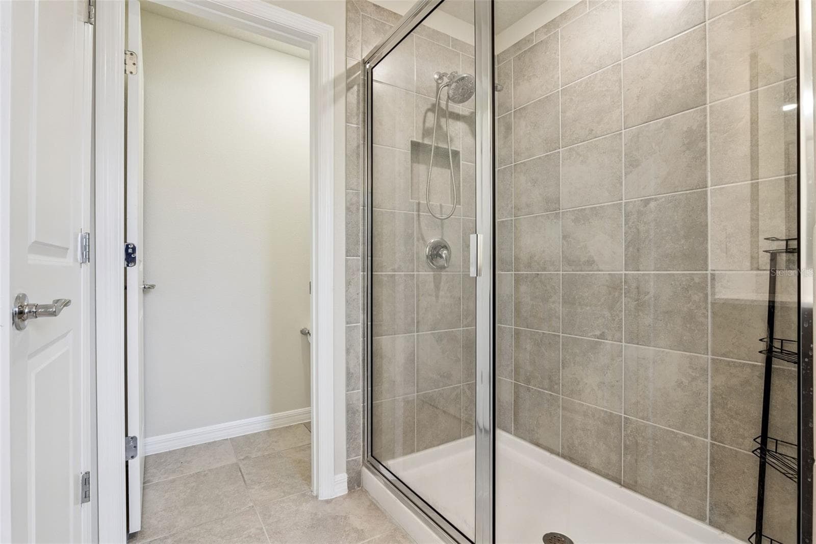 Primary bathroom - 4062 FEATHER TREE DR, APOPKA