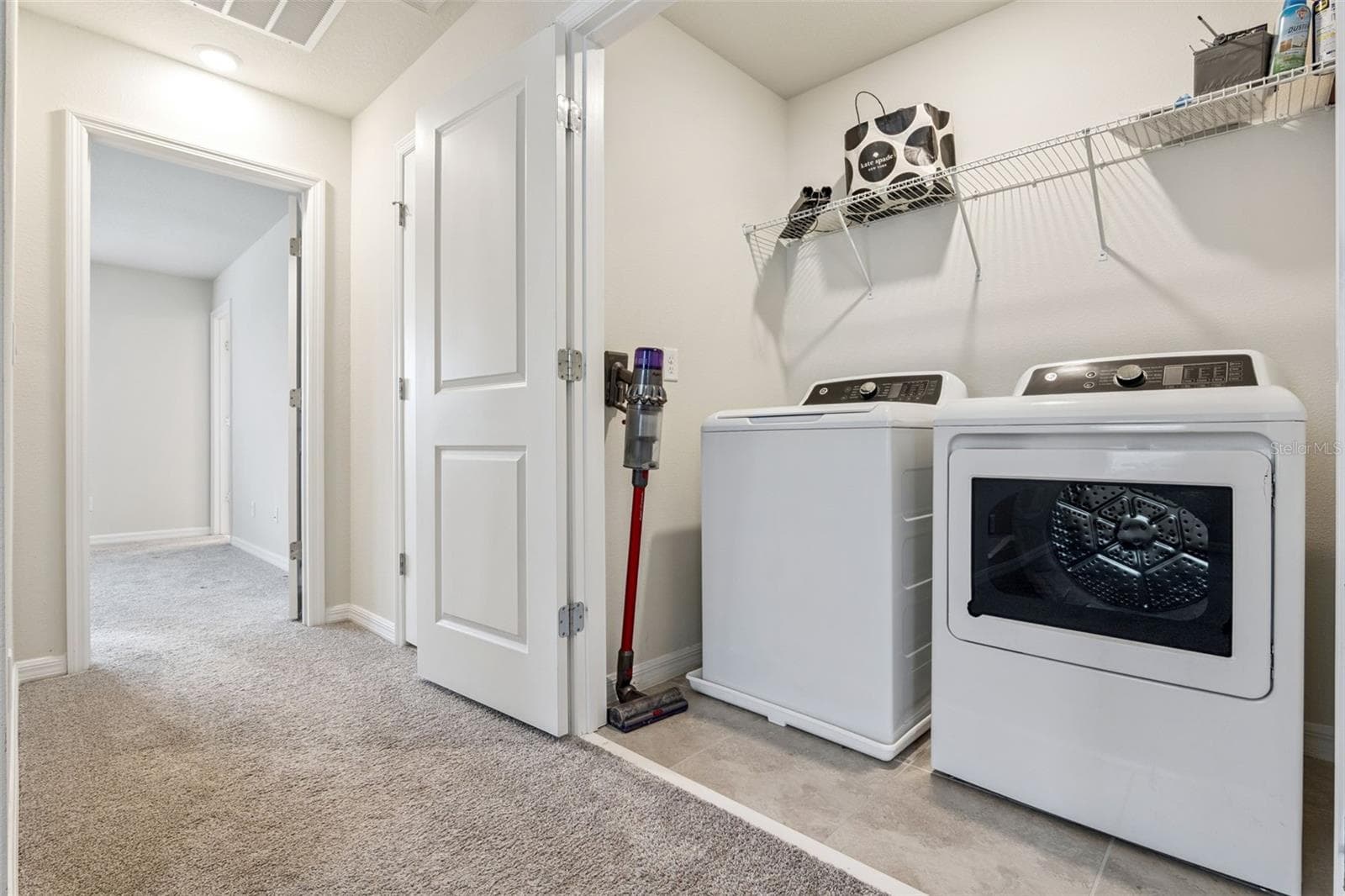 Laundry room - 4062 FEATHER TREE DR, APOPKA